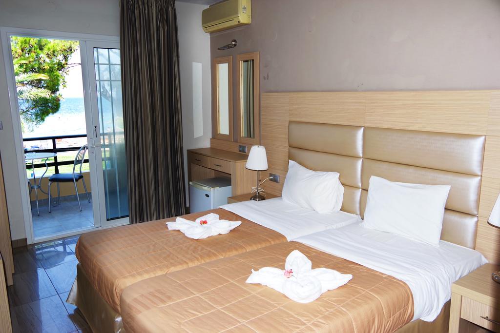 Rachoni Bay Hotel Skala Rachoni  Ngoại thất bức ảnh